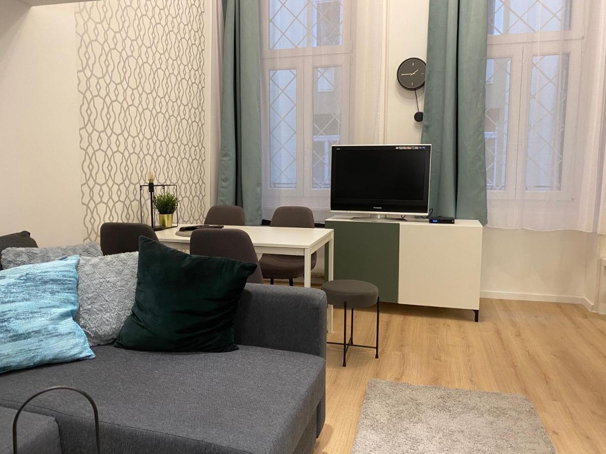 בודפשט Stylish Suite Westend מראה חיצוני תמונה