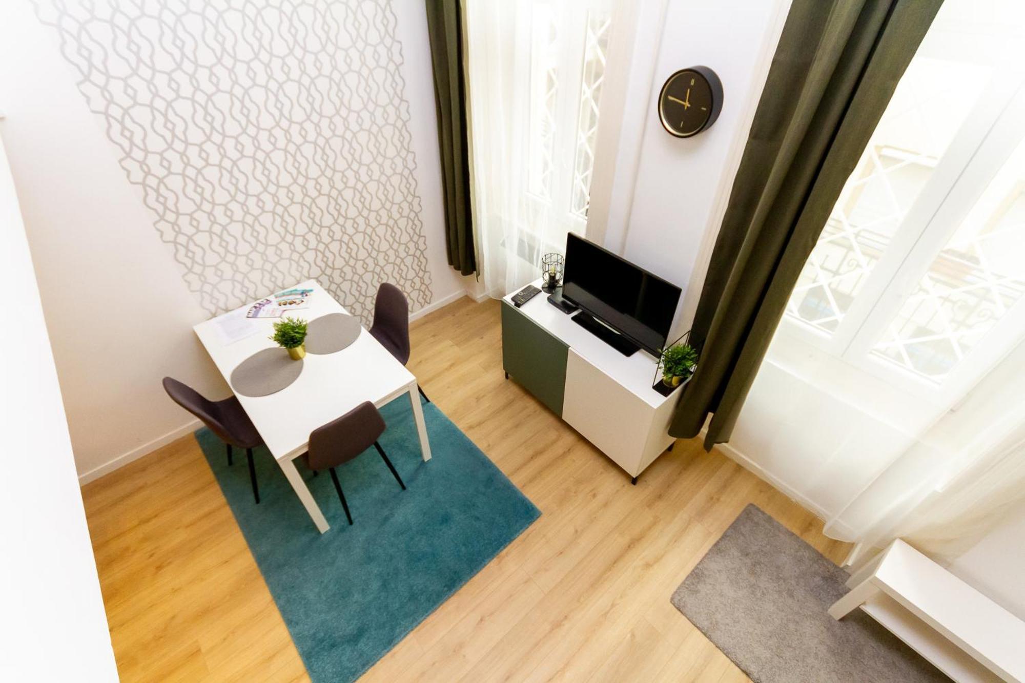 בודפשט Stylish Suite Westend מראה חיצוני תמונה